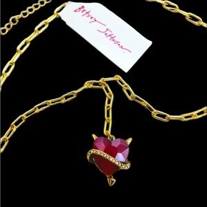 BETSEY JOHNSON Pink Devil Horn Heart Pendant on Gold Paper Clip Necklace NEW NWT